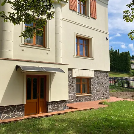 Usti Nad Labem, Apartmany Pod Hradem Strekovem Exterior photo