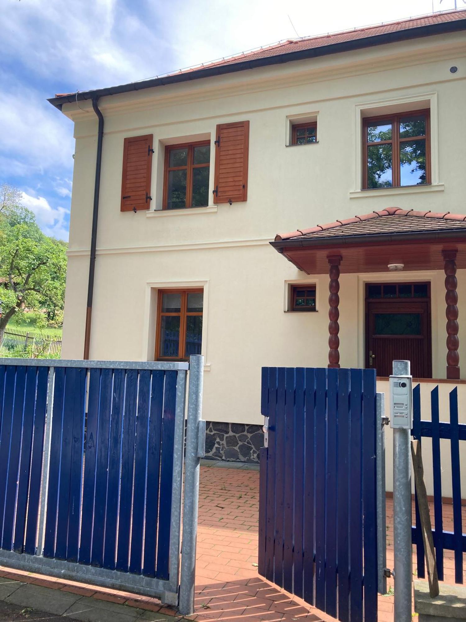 Apartment Usti Nad Labem, Pod Hradem Strekovem